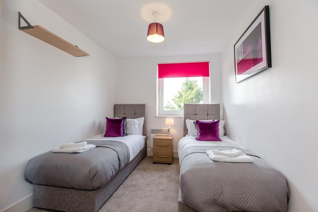 ✪ Ideal Ipswich ✪ Serviced Quays Apartment - 2 Bed Perfect For Felixstowe Port/A12/Science Park/Business Park ✪ อิปสวิช ภายนอก รูปภาพ